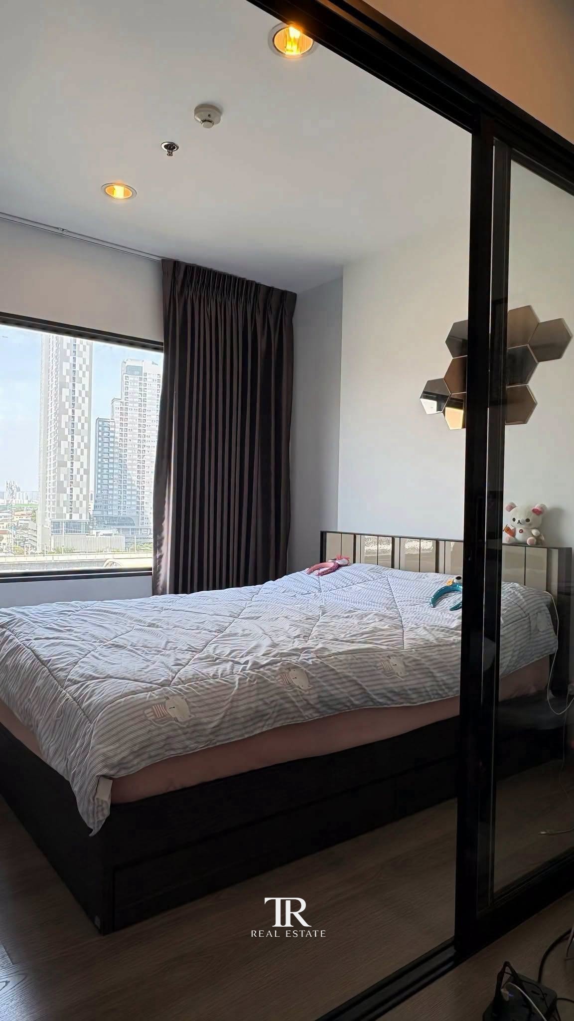 Aspire Sathorn-Taksin