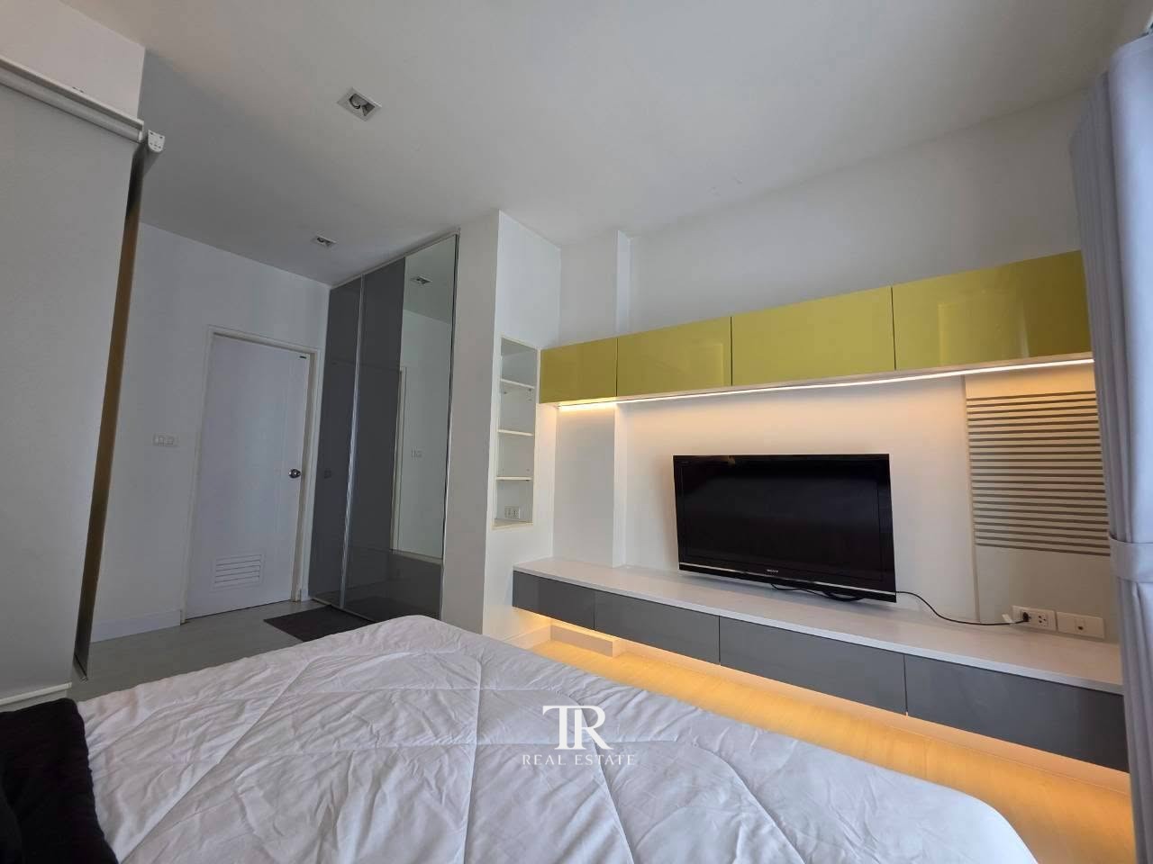 เดอะ รูม รัชดา - ลาดพร้าว (The Room Ratchada - Ladprao)
