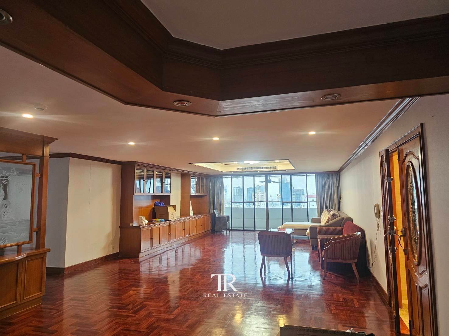 Oriental Tower Condominium