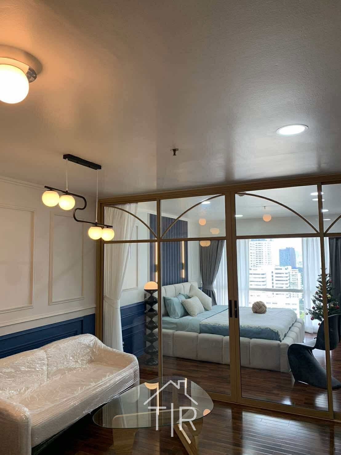 Sukhumvit Suite