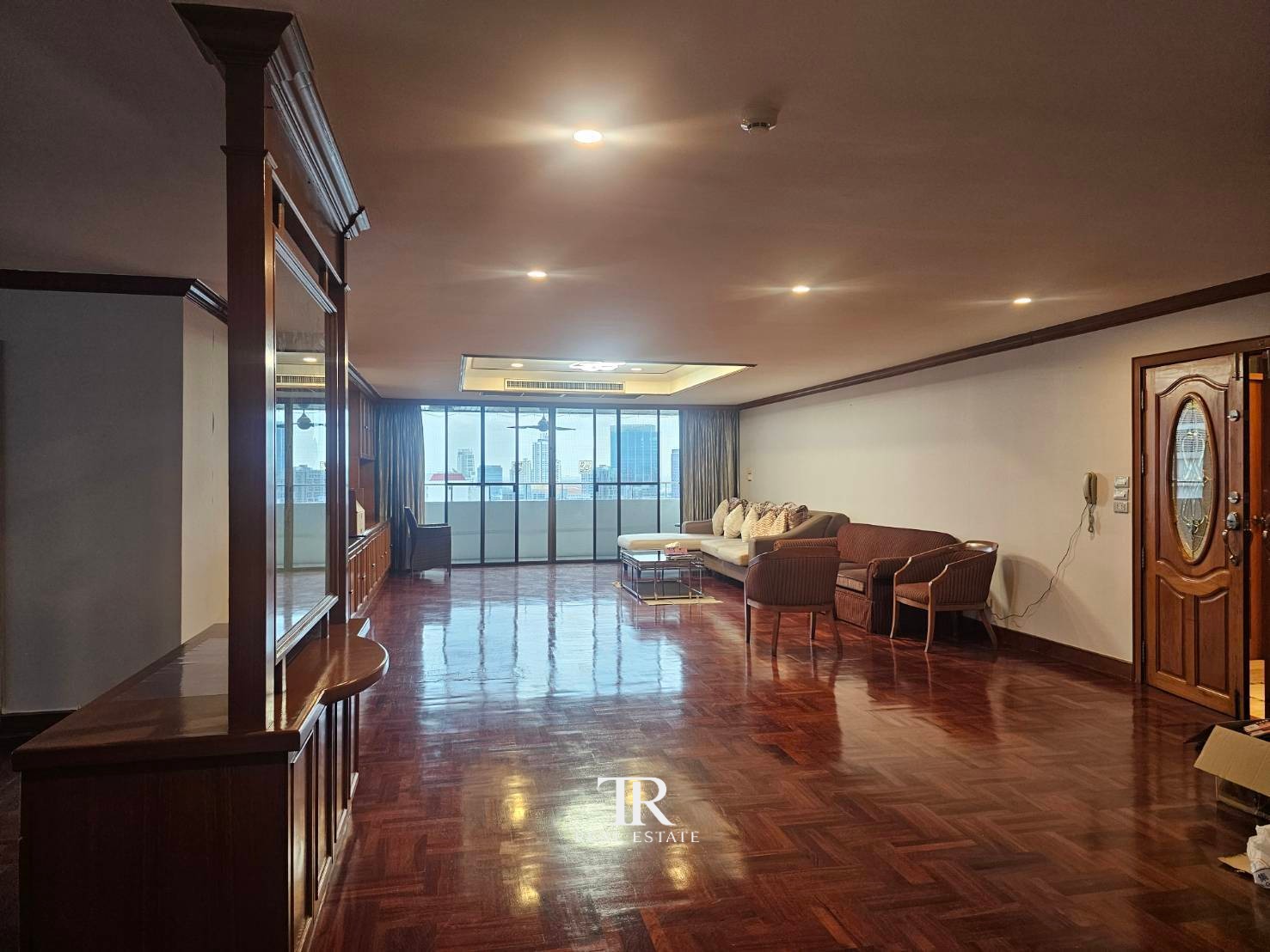 Oriental Tower Condominium