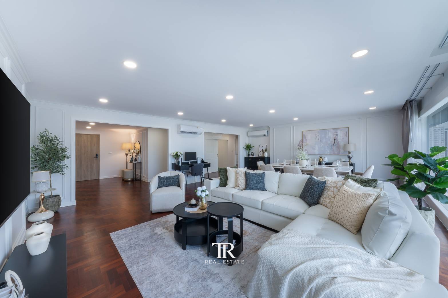 Sukhumvit Suite
