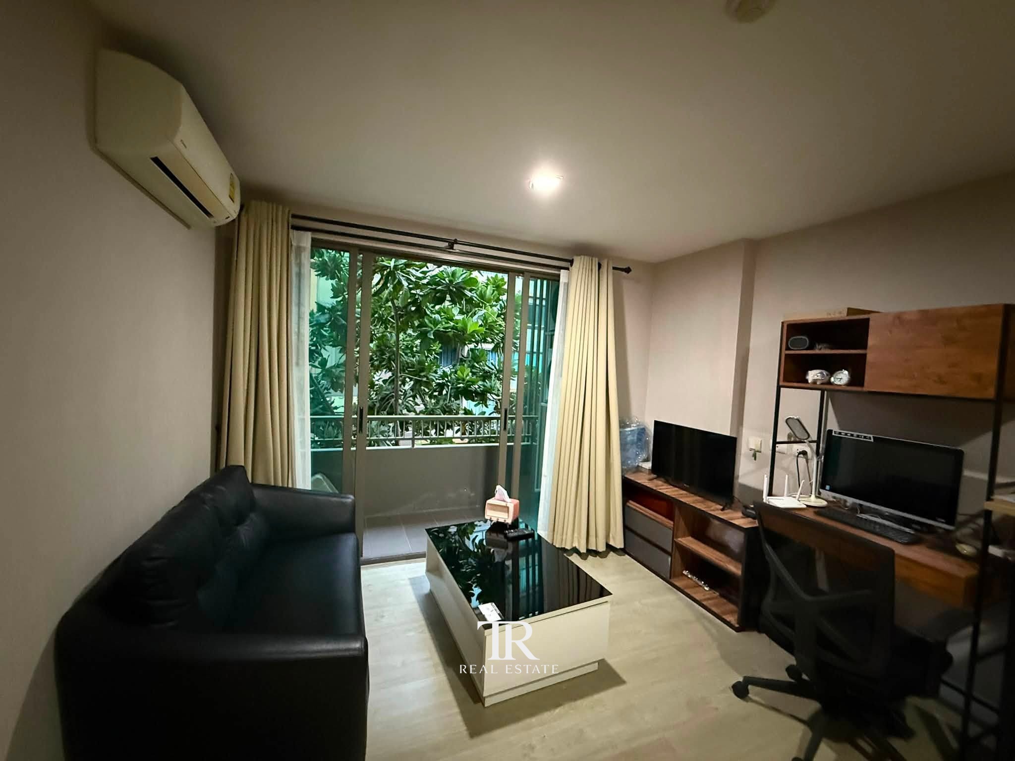 Metro Luxe Ratchada