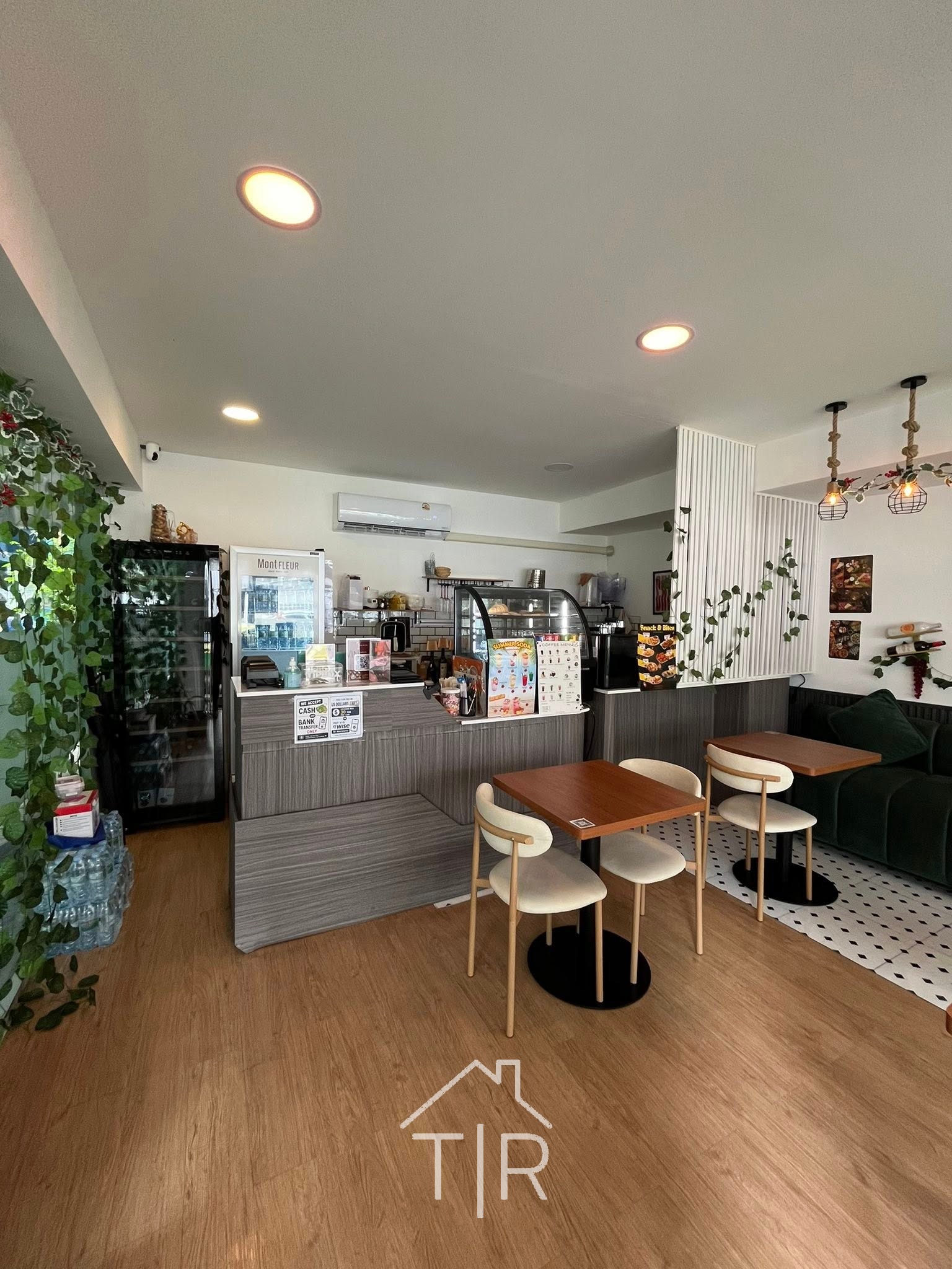 Commercial Space for Rent – Near BTS Nana