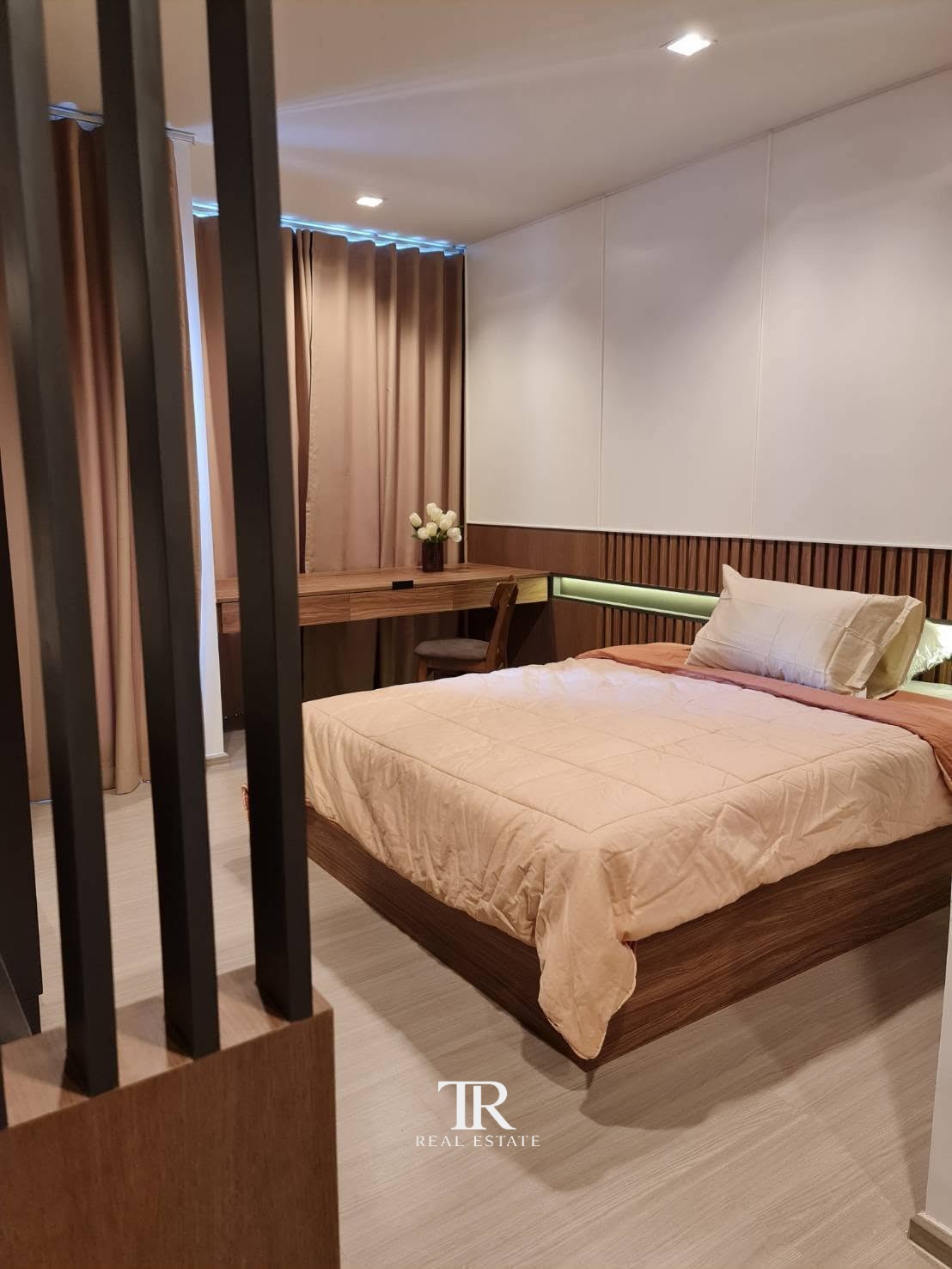 Life Asoke - Rama 9