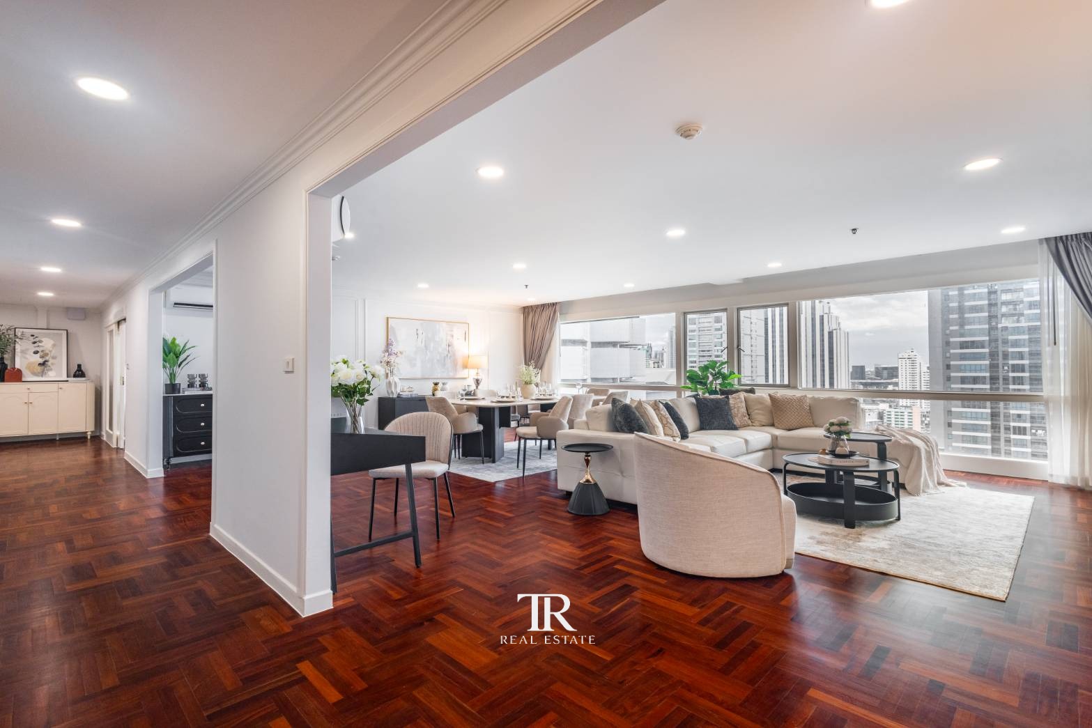 Sukhumvit Suite